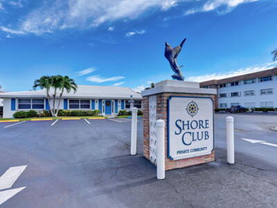 100 Shore Court, North Palm Beach, FL 33408