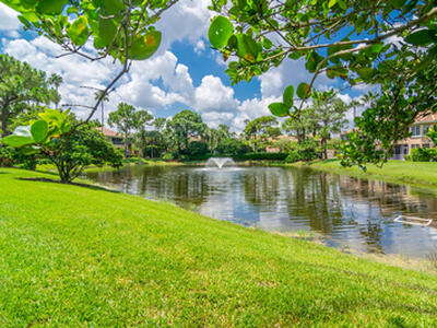 208 Legendary Circle, Palm Beach Gardens, FL 33418