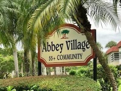 19 Abbey Lane, Delray Beach, FL 33446