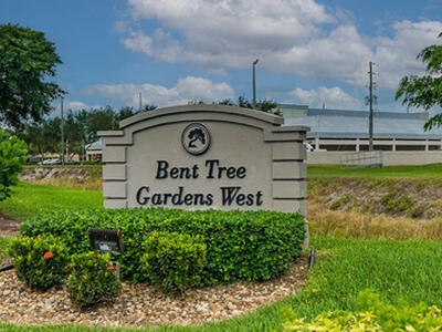 9900 Pineapple Tree Drive, Boynton Beach, FL 33436