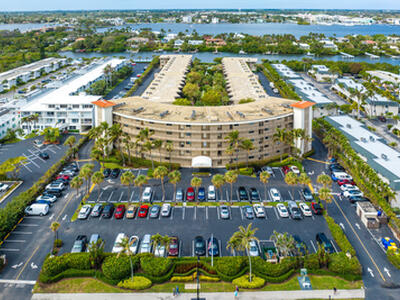 3605 S Ocean Boulevard, South Palm Beach, FL 33480