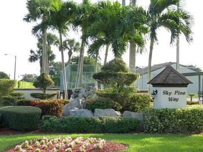 806 Sky Pine, Greenacres, FL 33415
