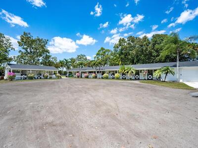 4491 Palm Breeze Trail