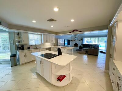 13150 Doubletree Circle, Wellington, FL 33414