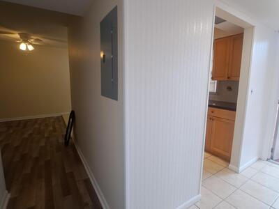 9 Golfs Edge F, West Palm Beach, FL 33417