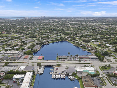 631 Northlake Boulevard, North Palm Beach, FL 33408