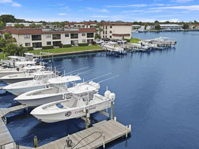 631 Northlake Boulevard, North Palm Beach, FL 33408