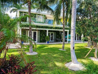 963 Eve Street, Delray Beach, FL 33483