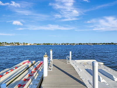 310 S Lake Drive, Lantana, FL 33462
