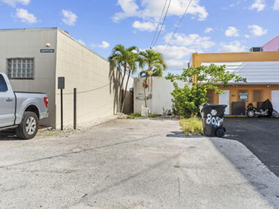 805 Lake Avenue, Lake Worth Beach, FL 33460