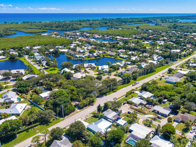10600 SE Gomez Avenue, Hobe Sound, FL 33455