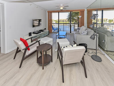 2401 Marina Isle Way, Jupiter, FL 33477