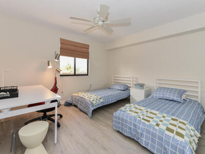 2401 Marina Isle Way, Jupiter, FL 33477