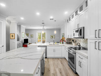 65 SE 5th Avenue
