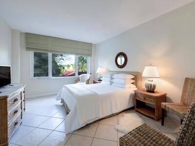 250 Bradley Place, Palm Beach, FL 33480