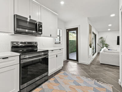 630 NE 15th Place, Boynton Beach, FL 33435