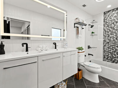 630 NE 15th Place, Boynton Beach, FL 33435