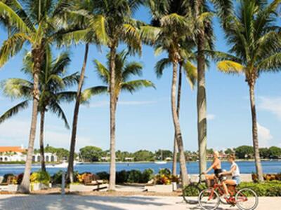 420 Sunset Way, Juno Beach, FL 33408