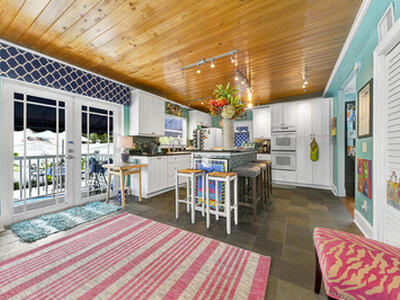 110 S Palmway, Lake Worth Beach, FL 33460