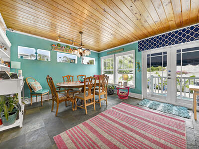 110 S Palmway, Lake Worth Beach, FL 33460