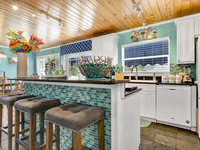 110 S Palmway, Lake Worth Beach, FL 33460