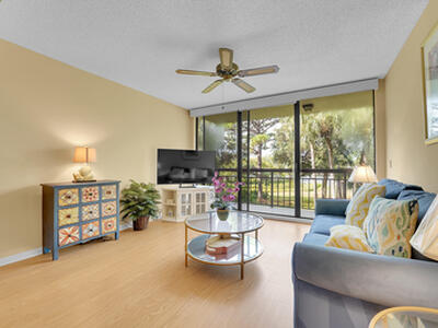 2001 Marina Isle 203 Way, Jupiter, FL 33477