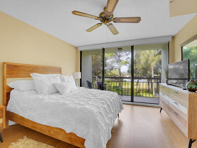 2001 Marina Isle 203 Way, Jupiter, FL 33477