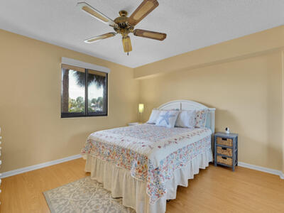2001 Marina Isle 203 Way, Jupiter, FL 33477