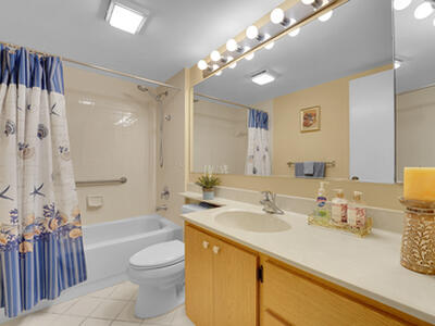 2001 Marina Isle 203 Way, Jupiter, FL 33477