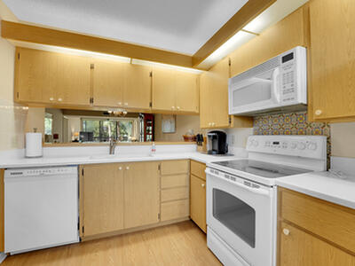 2001 Marina Isle 203 Way, Jupiter, FL 33477
