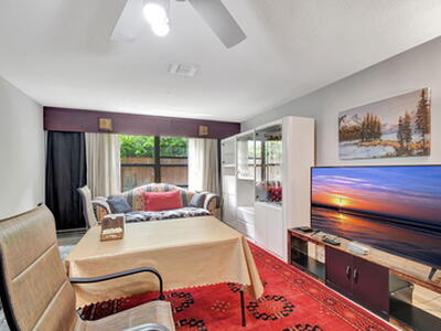 326 W Pine Street, Lantana, FL 33462