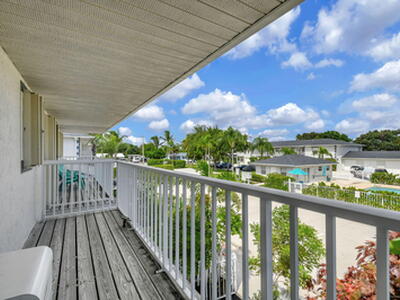 326 W Pine Street, Lantana, FL 33462