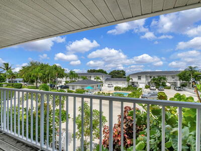 326 W Pine Street, Lantana, FL 33462