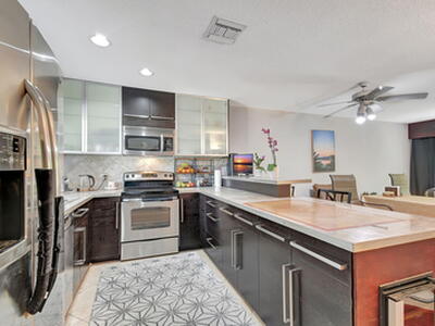326 W Pine Street, Lantana, FL 33462