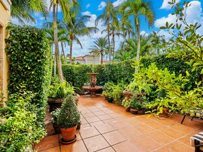 225 Everglade Avenue, Palm Beach, FL 33480