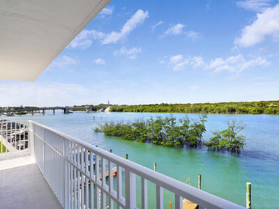 375 Beach Road, Tequesta, FL 33469