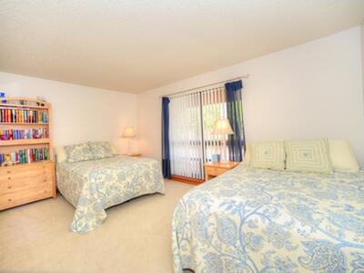 135 Brackenwood Road, Palm Beach Gardens, FL 33418