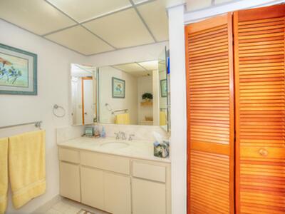 135 Brackenwood Road, Palm Beach Gardens, FL 33418