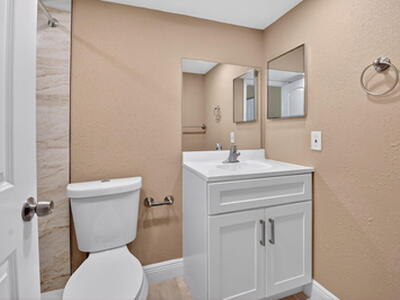 305 Capri G, Delray Beach, FL 33484