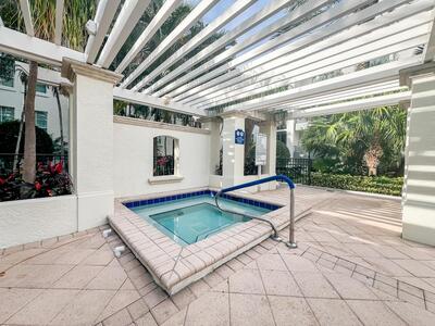600 S Dixie Highway, West Palm Beach, FL 33401