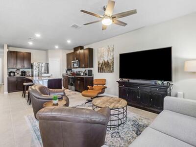 4062 Hot Springs Avenue, Palm Springs, FL 33461