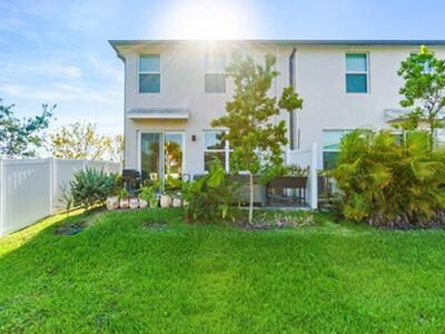 4062 Hot Springs Avenue, Palm Springs, FL 33461