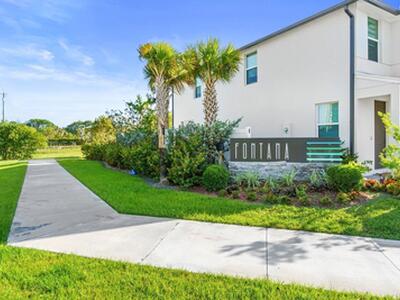 4062 Hot Springs Avenue, Palm Springs, FL 33461