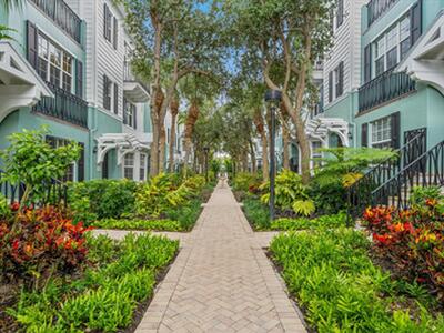 376 W Mallory Circle, Delray Beach, FL 33483