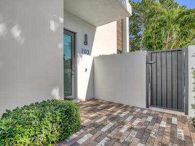 703 NE 5th Street, Delray Beach, FL 33483