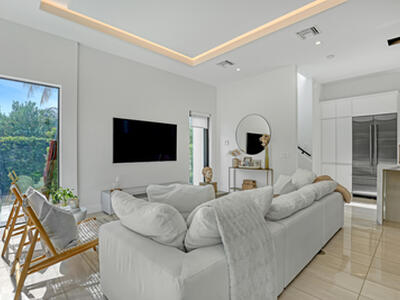 703 NE 5th Street, Delray Beach, FL 33483