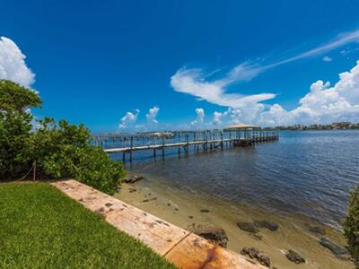 896 N Federal Highway, Lantana, FL 33462