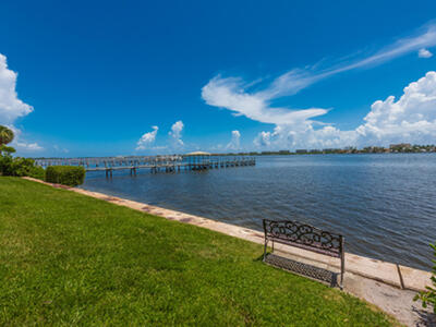 896 N Federal Highway, Lantana, FL 33462
