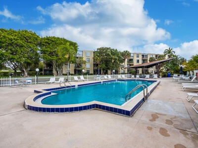896 N Federal Highway, Lantana, FL 33462