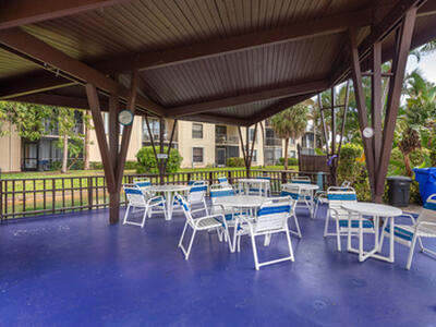 896 N Federal Highway, Lantana, FL 33462